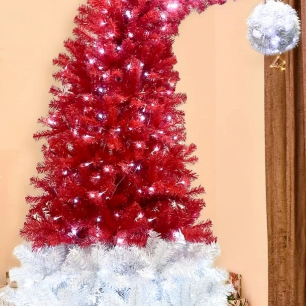 Christmas Brooches And Items